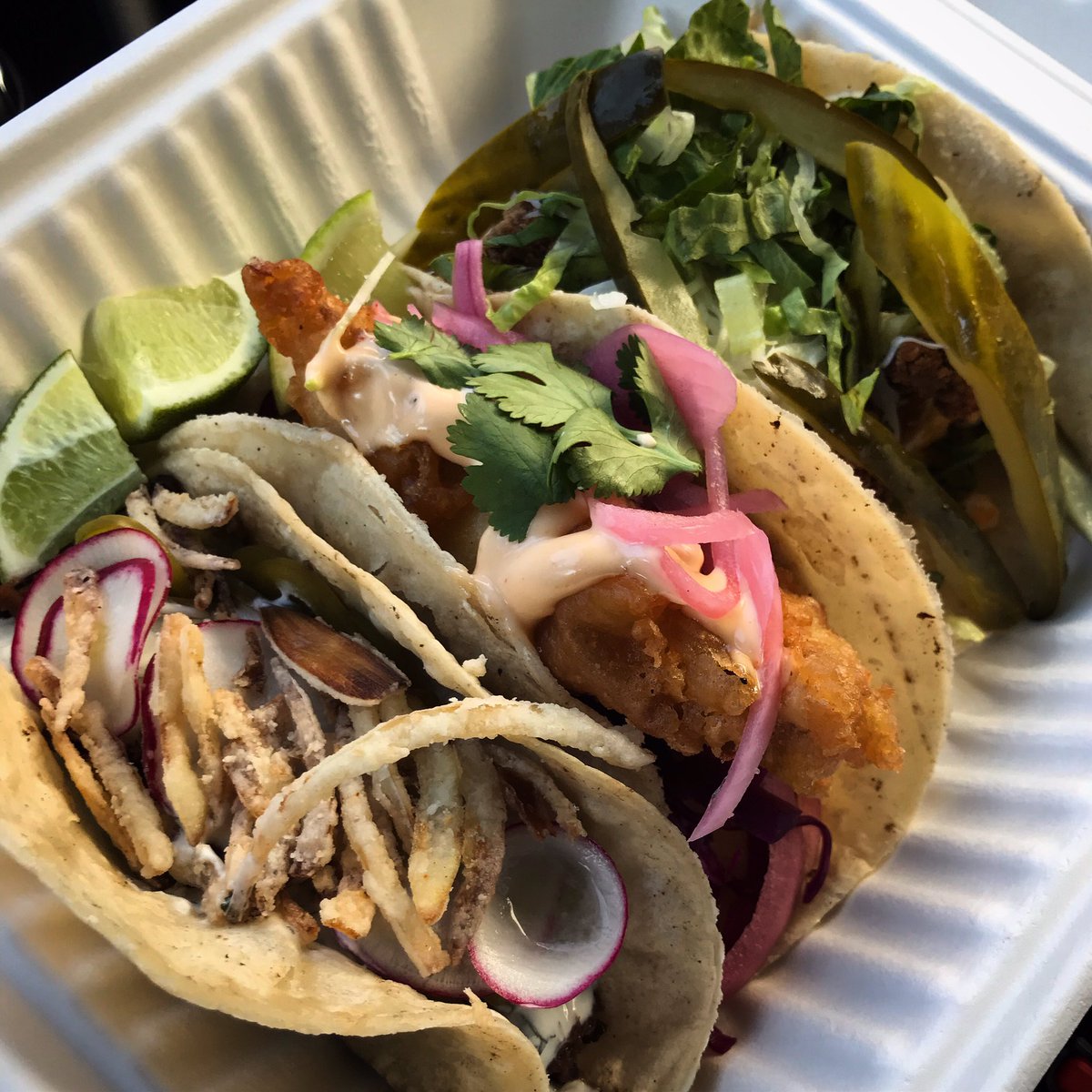 lifeofburgers's tweet photo. I can’t speak highly enough about the tacos from @tacolinas! Fresh flavours, top notch proteins, and the right amount of filling! Is there anything those Rinaldo’s can’t do?! https://t.co/esIEqpDNzk