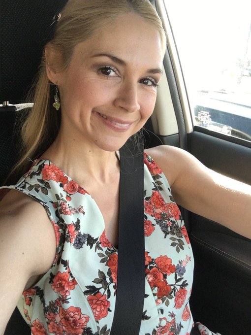 Happy Saturday everyone🌻🌎❤️ https://t.co/otQqCm9sXb