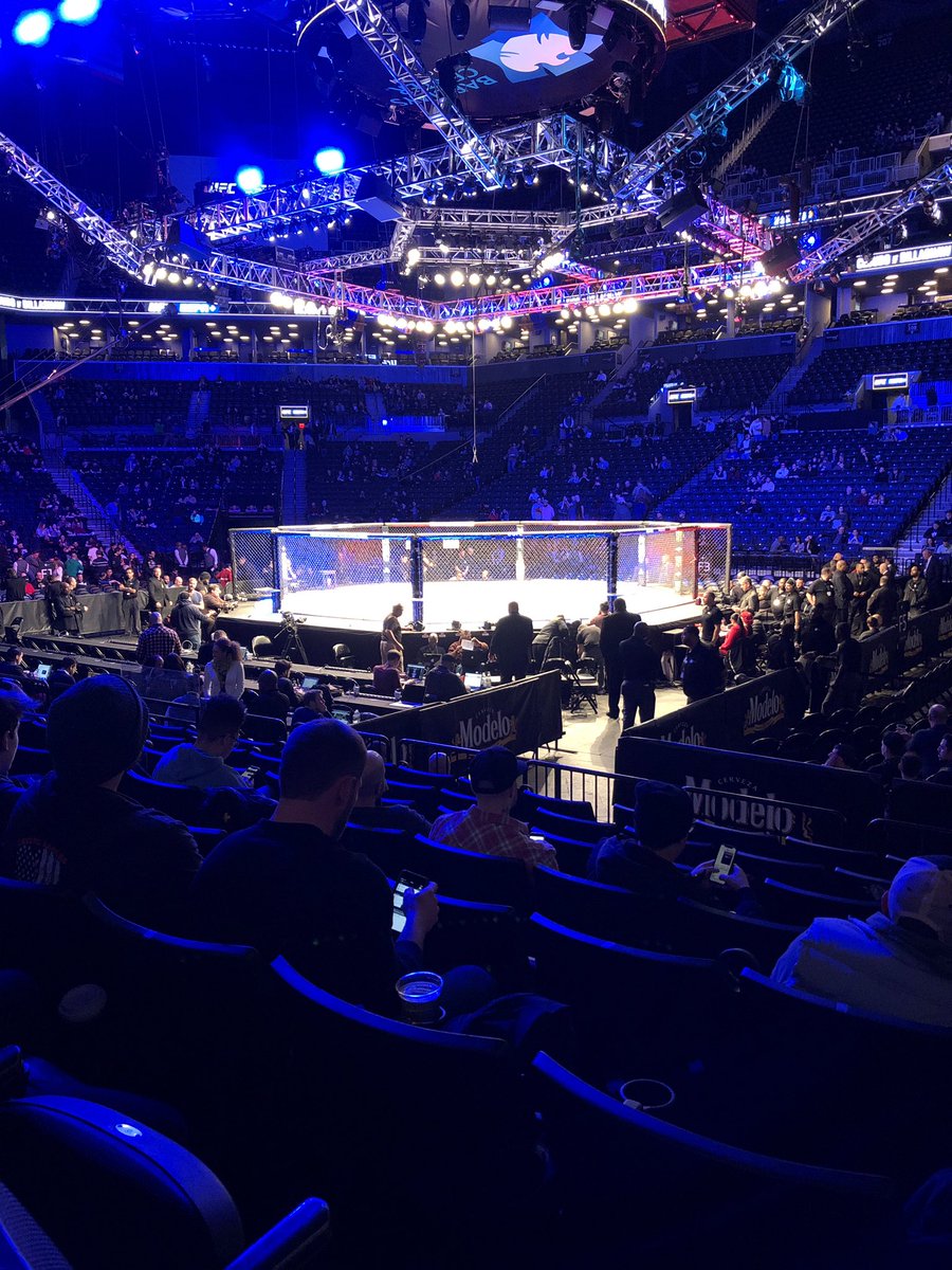 JasonSomerville's tweet photo. Broooooklyn!
great to be here for the @ufc’s huge debut on @espn! thanks @PokerStars for the porkchop 🙌🏻🙌🏻🙌🏻
I like Thrillashaw to win the 🏆 tonight
#UFCStars https://t.co/bZlEA0Hxhj