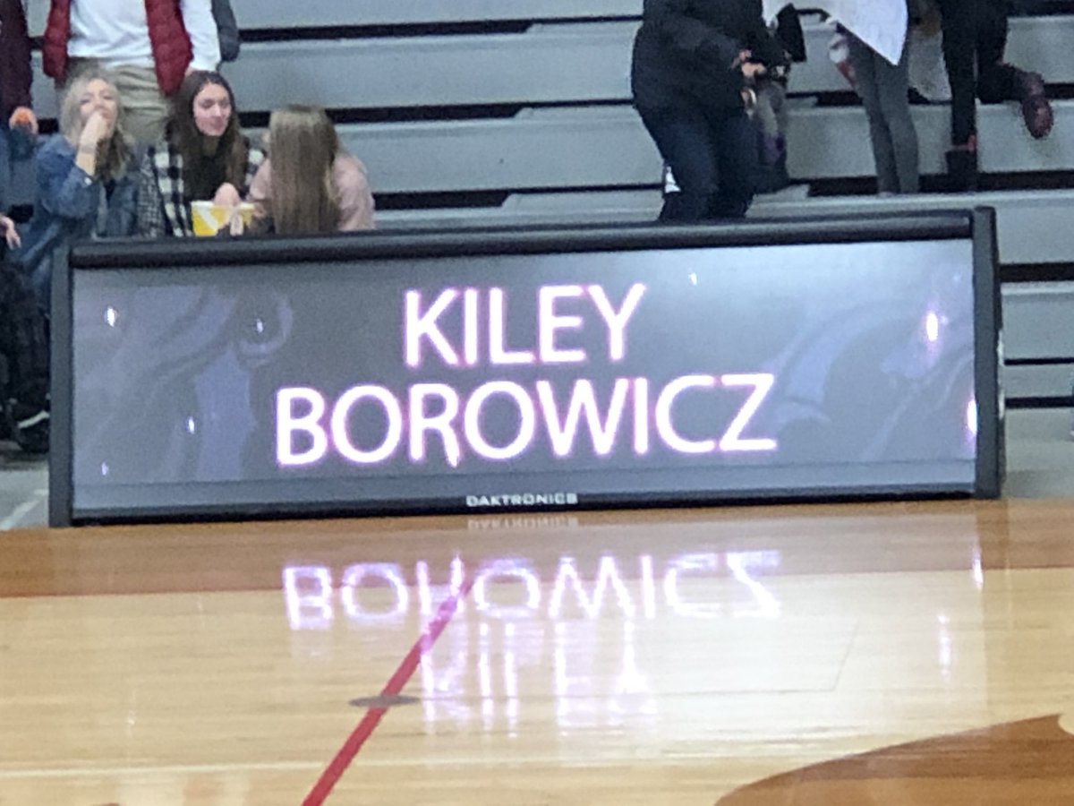 DrBrendaAH's tweet image. Congratulations Kiley Borowicz on your career high scoring  @MSUM_WBB game today. Love seeing @MSUMoorhead students excelling and enjoying their college experience! #24 #Team #37points #DragonPride