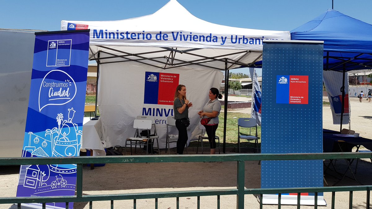 VictorSVenegas's tweet photo. Seguimos en #MartaBrunet conociendo la "Percepción del Espacio Público" de los vecinos de @BrunetPlan #PlanMaestroMartaBrunet @Minvu @ServiuRM @CedeusChile @IEU_T #urbanexperiment Trabajando en el co-diseño de nuestros planes maestros!!! https://t.co/njIEyy8a3T