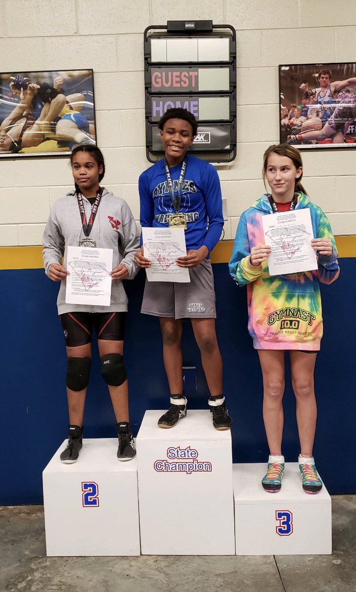 AHoward1016's tweet photo. So so so proud of this girl right here!! Ly’Rique Grayson Middle School State Wrestling Champion!! ❤️❤️💪🏾 https://t.co/KHjNzrLtPi