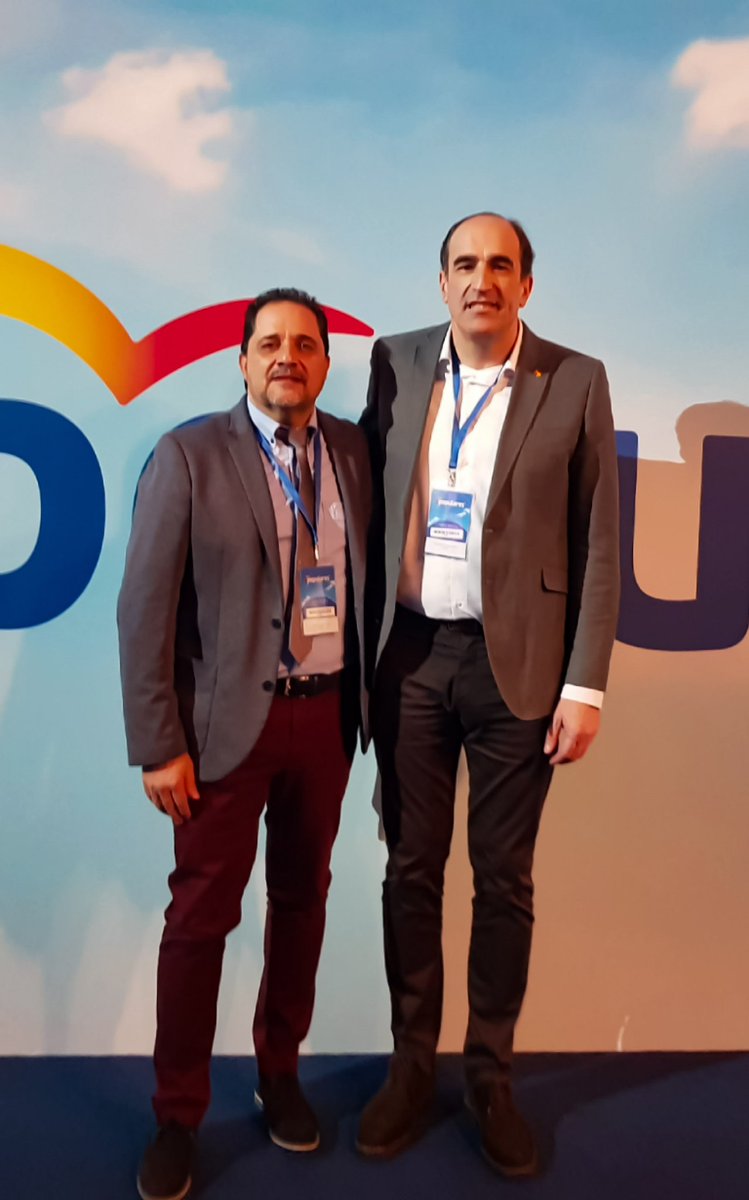 PPalgete's tweet photo. #ConvenciónNacional  

#EspañaEnLibertad🇪🇸

👍🏻 El #PPAlgete muy presente y siempre con el @PPopular https://t.co/obpzefvfKT