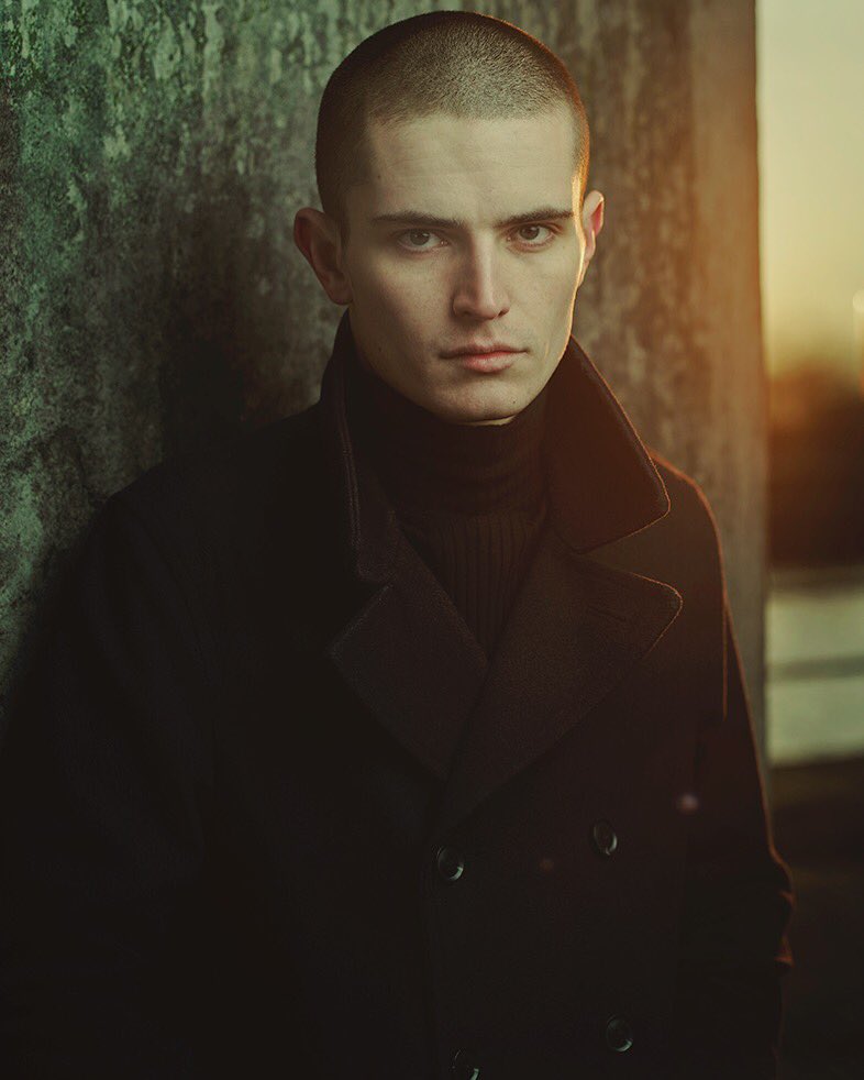 brettharkness's tweet photo. Great portrait shoot in Manchester with #connerhinchliffe - creating the softest light we could and created our own setting sun!! 
#pentaxambassador #commercialphotographer #locationphotographer #portraitphotography #locationlocationlocation #elinchrom #theflashcentre #pentax645z https://t.co/fdOsBvRZpY