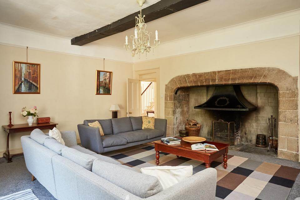 Partyhouses's tweet photo. Welcome to Lyonshall House for 18-22 π
- 8 bedrooms
- 2 reception rooms
- Games room with table tennis
- BBQ area
https://t.co/Cf4C15Psln
#PartyHouses #LargeGroupAccommodation #GoExplore ExploreUK #TasteinTravel #TravelGram https://t.co/OATaHQORJx