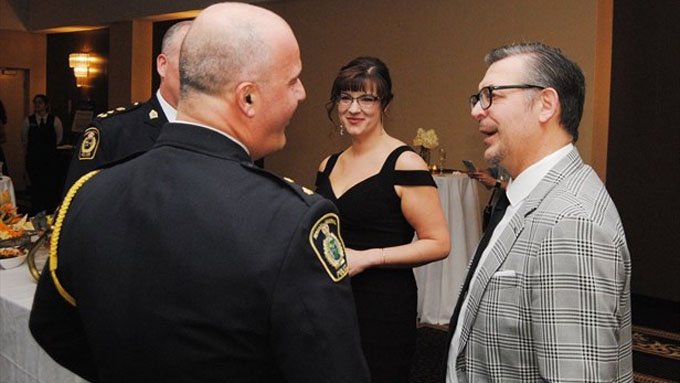 Hockey legend tells inspiring tales at NRP Chief’s Gala bit.ly/2Hmy48n https://t.co/oAIQSeO8Uk