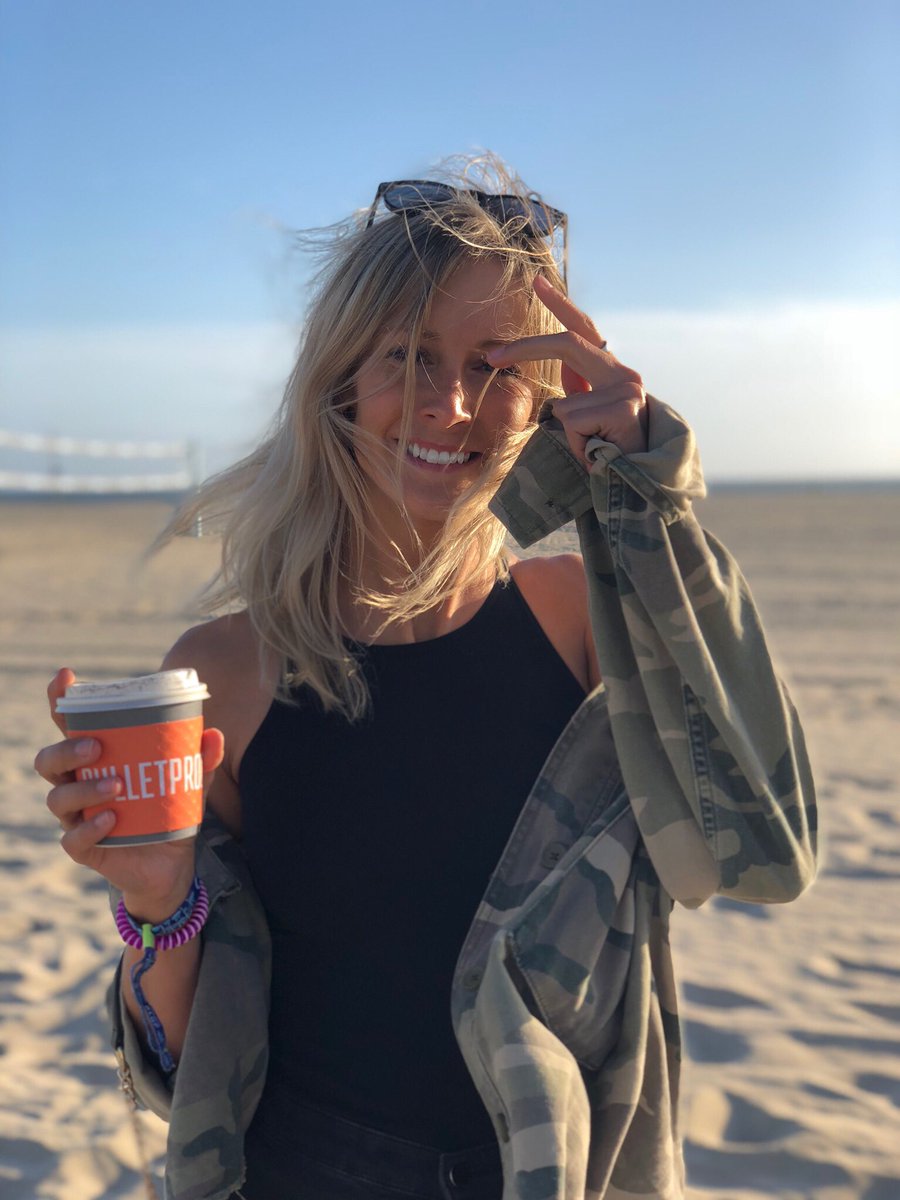 LauraFullerton's tweet photo. @bulletproofexec I’d bring my best biohacking friend Jamie AND the world’s best energy to the conference! ⚡️🤞🏽 #GetUpgraded #favouritecompany @bpnutrition https://t.co/0Nw9JLKT2k