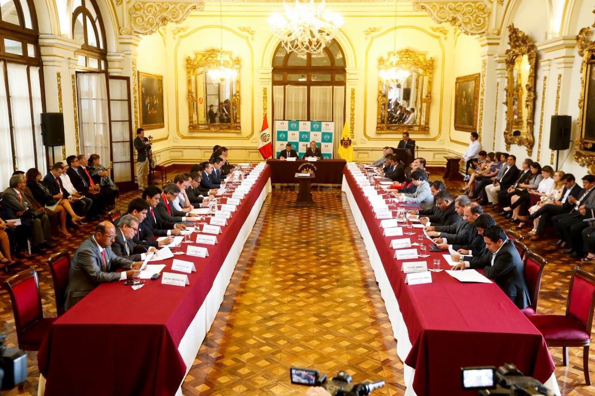 transparenciape's tweet photo. Pacto por la integridad, contra la corrupción, por la rendición de cuentas y la transparencia: ¿Qué firmaron realmente los 43 alcaldes distritales de Lima? #TransparenciaPeruana Foto:@MuniLima https://t.co/ivDXwyHp3d