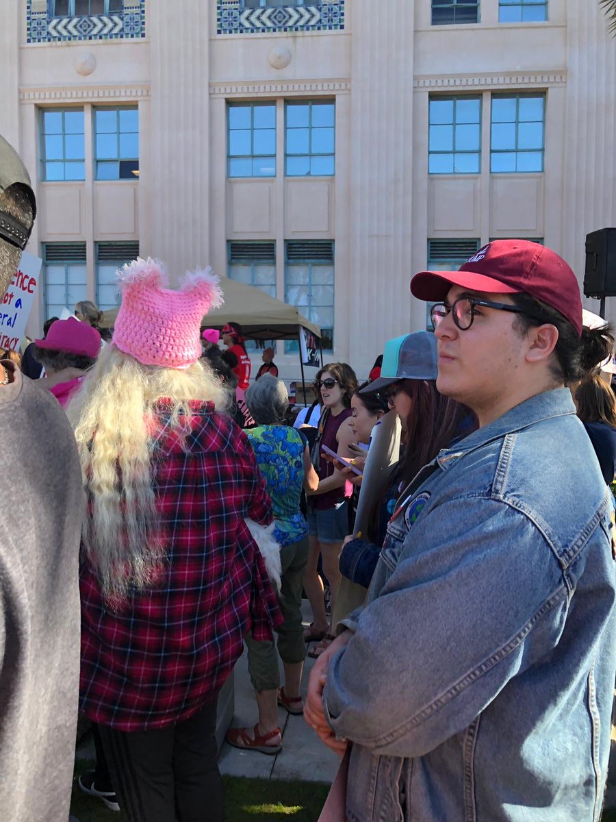 IGNITE_SDSU's tweet photo. What a great March! We are the young women’s wave 🌊#IGNITESDSU #IGNITENATION #DeclareYourAmbition https://t.co/FKJMla67Fm