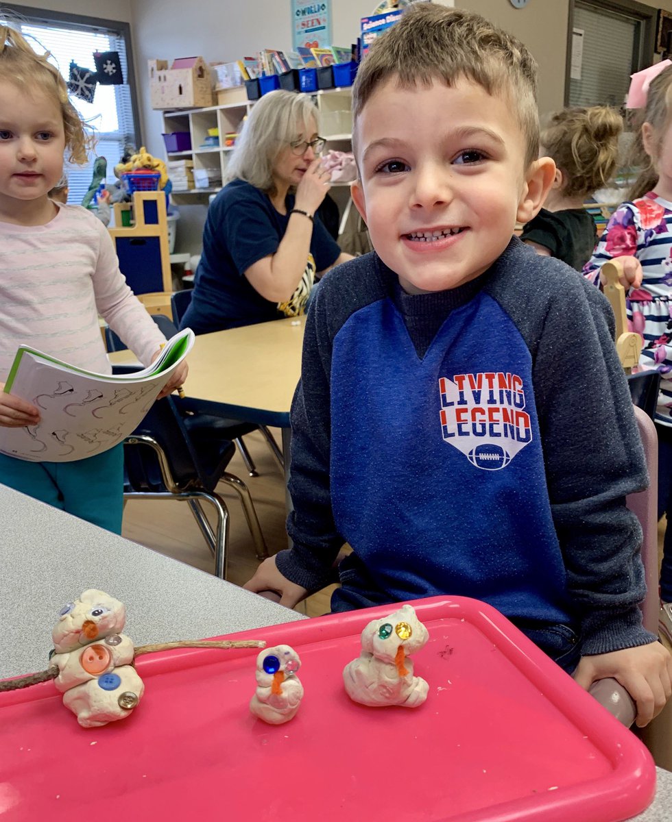 EcdcPpk's tweet photo. Do you want to build a snowman?🎶 #playdoughfun
#GCISDECDC https://t.co/HnFoAcHOHk