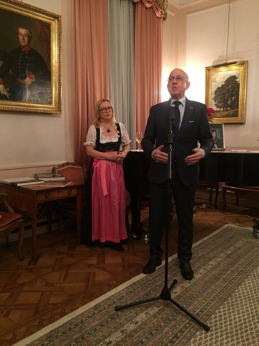 heidiguerer's tweet photo. Full house of Deputants and their families who practice for our 51st @Wienerbal on February 9 at @huisterduin; excellent dancers will impress and wait for you to join us!! https://t.co/tvpJjZkxLz