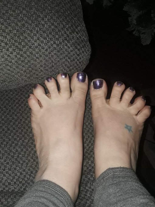 Drool over these feet and $end. #findom #paypig #financialdomination #findomme #footfetish #footworship<a href="/tag/findom"class="tags">#findom</a><a href="/tag/paypig"class="tags">#paypig</a><a href="/tag/footfetish"class="tags"><span>#footfetish</span></a><a href="/tag/findomme"class="tags"><span>#findomme</span></a><a href="/tag/financialdomination"class="tags"><span>#financialdomination</span></a><a href="/tag/f"class="tags"><span>#f</span></a>
