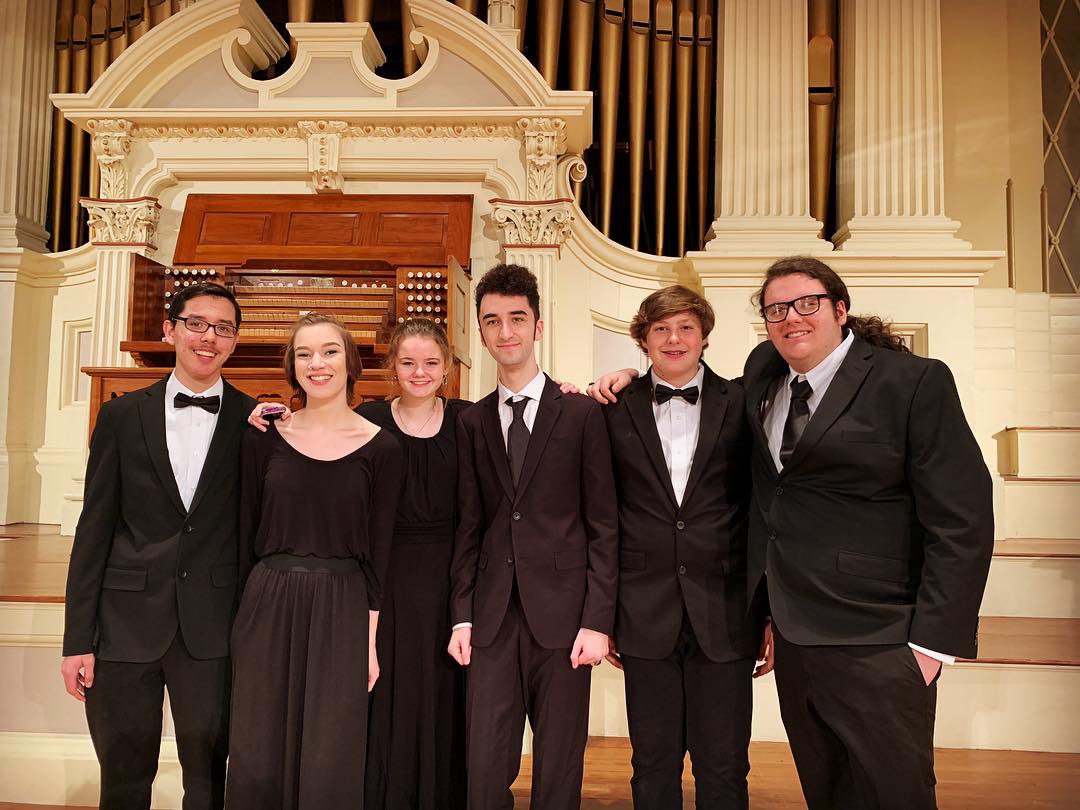 MsNuttingMusic's tweet photo. MHS chorus students Ram Tysoe, Daphne Freeman, Sarah McCarthy, Sam Jacobs, Matt Bullard, and Dan Rice sing with the Massachusetts Central District Chorus at Mechanics Hall in Worcester. So proud! #CDMMEA https://t.co/1wNwZ7UJ8h
