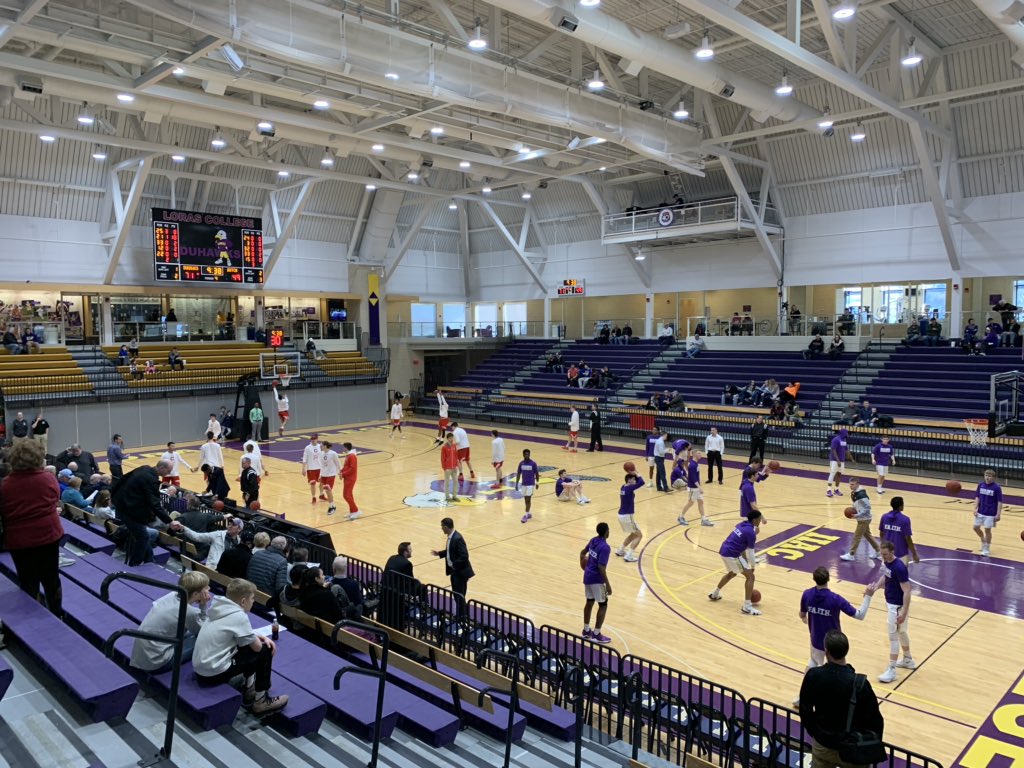 hawkalums's tweet image. This week it is LIVE from LORAS College in Dubuque! #GoDutch #GoJake #CentralVsLoras #DutchVsDuhawks