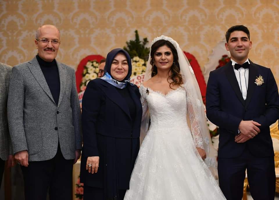 DidarKafaoglu's tweet photo. Merve Erciyas ile Yasin Çatal çiftinin düğün törenlerine katıldık. Genç çiftlere mutluluklar diliyoruz. https://t.co/w6dUHrZ1aJ