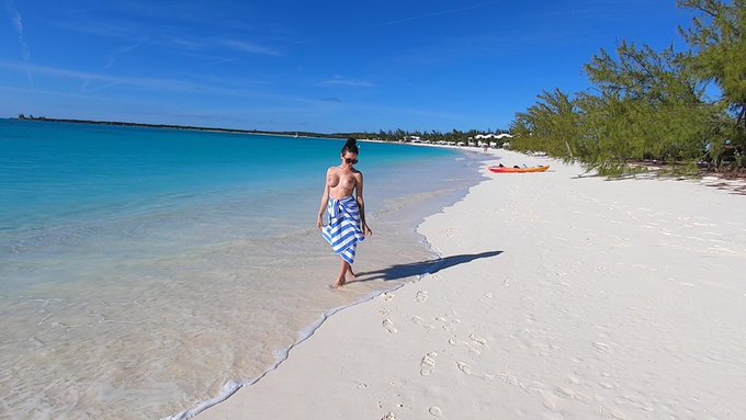 Wish my boobies a happy birthday!! They are officially 1 month old today and I love them 😍😌🎁 RT!! https://t<a href="/tag/zz"class="tags"><span>#zz</span></a>