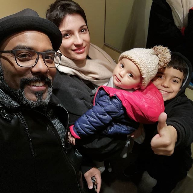 oxsongwriter's tweet photo. Going out with the awesome family! Have a good Saturday night dudes!! π€πΎπ€πΎππΎπΌπΈπΆ
.
.
.
.
#family #saturdaynight #out #pop #followme #artist #singer #singersongwriter #ox #familyout #interracialfamily #interraciallove https://t.co/LGEMRlQspp https://t.co/0IRSoe6LSW