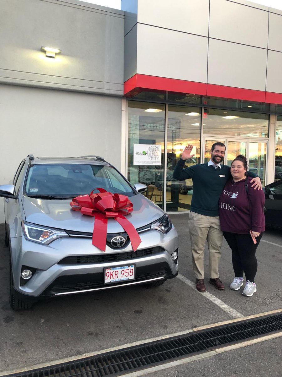 Congratulations on your brand new Toyota RAV4, Mrs. Cote! 👏
#NewCar #Customer #WeekendVibes