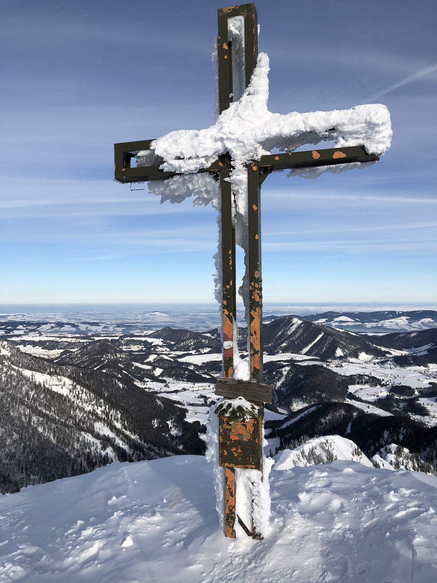 EGLDNinja's tweet photo. Skitour auf das Wieserhörndl #Skitour #SchneeIstCool #SnowIsCool #Gaissau https://t.co/s8cVmRipxj
