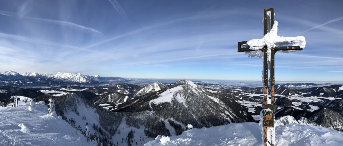 EGLDNinja's tweet photo. Skitour auf das Wieserhörndl #Skitour #SchneeIstCool #SnowIsCool #Gaissau https://t.co/s8cVmRipxj