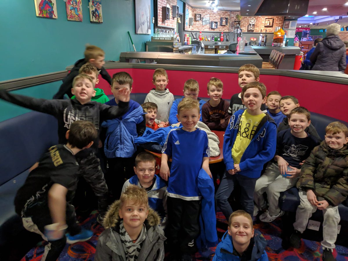 8thStirlingBB's tweet photo. Parade night shenanigans, football and bowling for our Juniors this past week! https://t.co/x4spzjbe0g