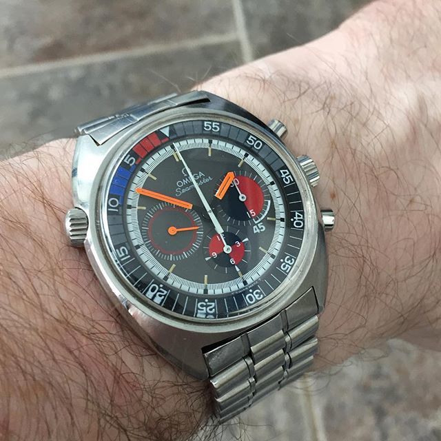 Calibre1040's tweet photo. I have considered selling this one but every time I bring it out it wins me over again
#watchfam #watchesofinstagram #reloj #montres #uhr #omega #omegawatches #vintageomega #seamaster #145019 #cal861 #soccertimer https://t.co/HFg75iprZY https://t.co/IAVQ7Ts2y2