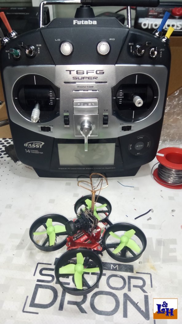 LifeNHobby's tweet image. Terminado y listo para volar!!! #dron #tiny #evo3 #evo3brushed #microevo3 #eachine #e10 #fpv #hobbyrc