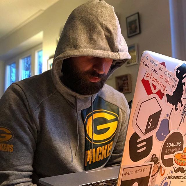 schlimmson's tweet photo. Not really doing a lot on Saturdays, just a short look into some conversations with my Ionic Academy members 👨‍💻 What are you up to this weekend? Side project Saturday or relaxing?

#programmerrepublic #devdactic #dev #programming #indiehacker #programme… https://t.co/ZtrerC6HK6 https://t.co/6Mvsn4289x