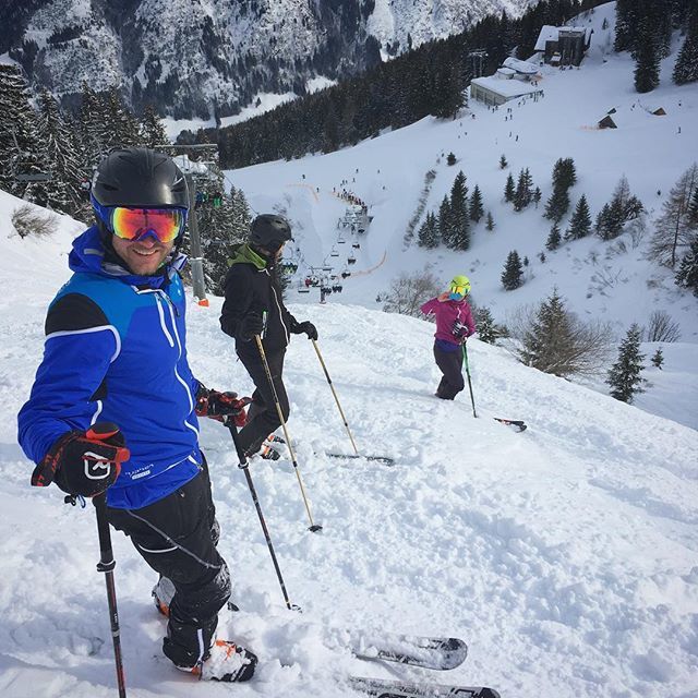 MehrBerge's tweet photo. Telemarkkurs Teil 3: Und jetzt ab in den Tiefschnee... #hyphensports #riesneralm #derbergdastal #schladmingdachstein #snowsafeapp
@hyphensports @grimming.donnersbachtal @riesneralm https://t.co/9TH7ioqnzL https://t.co/sEyMkDNQdD
