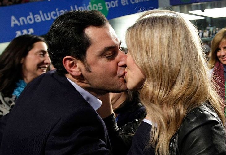 El presidente de Andalucía y sus lecciones sobre sexo hace 20 años 😳
https://bit.ly/2RBz2T1
#Andalucia #Política