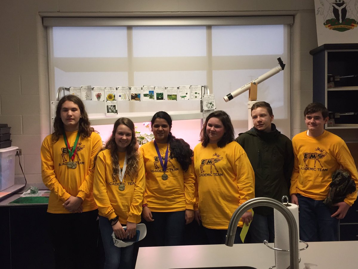 EmmaBukowski4's tweet photo. So proud of our Governor’s Cup Team! Third place overall, and lots of individual medals! @AntlerAlerts https://t.co/qCyhfLP9KD