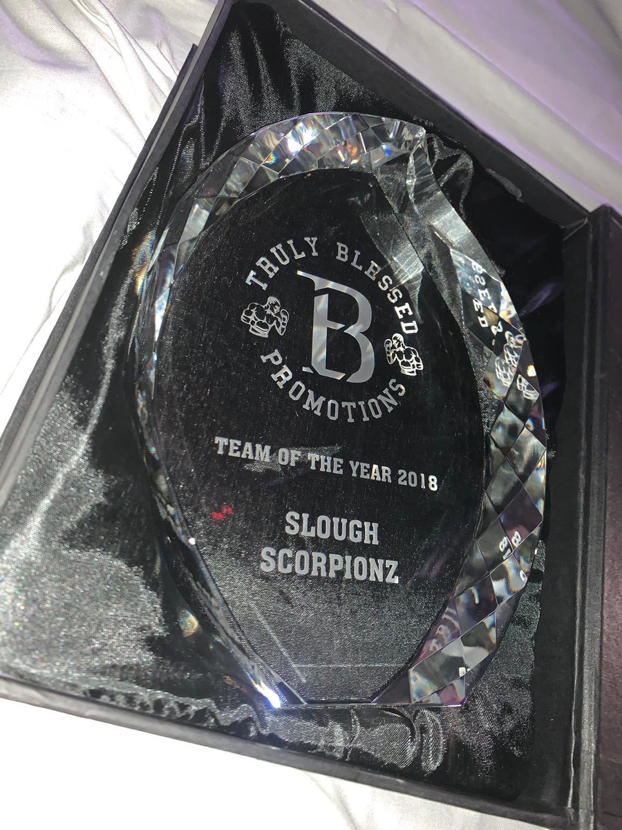 SloughScorpionz's tweet photo. Big Up @Promotions_TB for recognising our 2018 achievements & presenting us the Team of 2018 award. #5aside #boxing #bigthings2019 #slough https://t.co/6atJtbnIBb