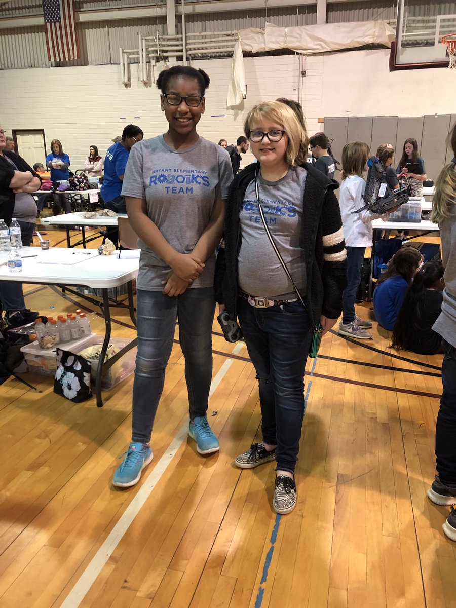 _BESHornets's tweet photo. Future Hornet Robotics Team was rolling at UALR today. Great job to Coach Pitman and our BES Robotic All-Stars. #roboticsrule https://t.co/YQSC29QGIS