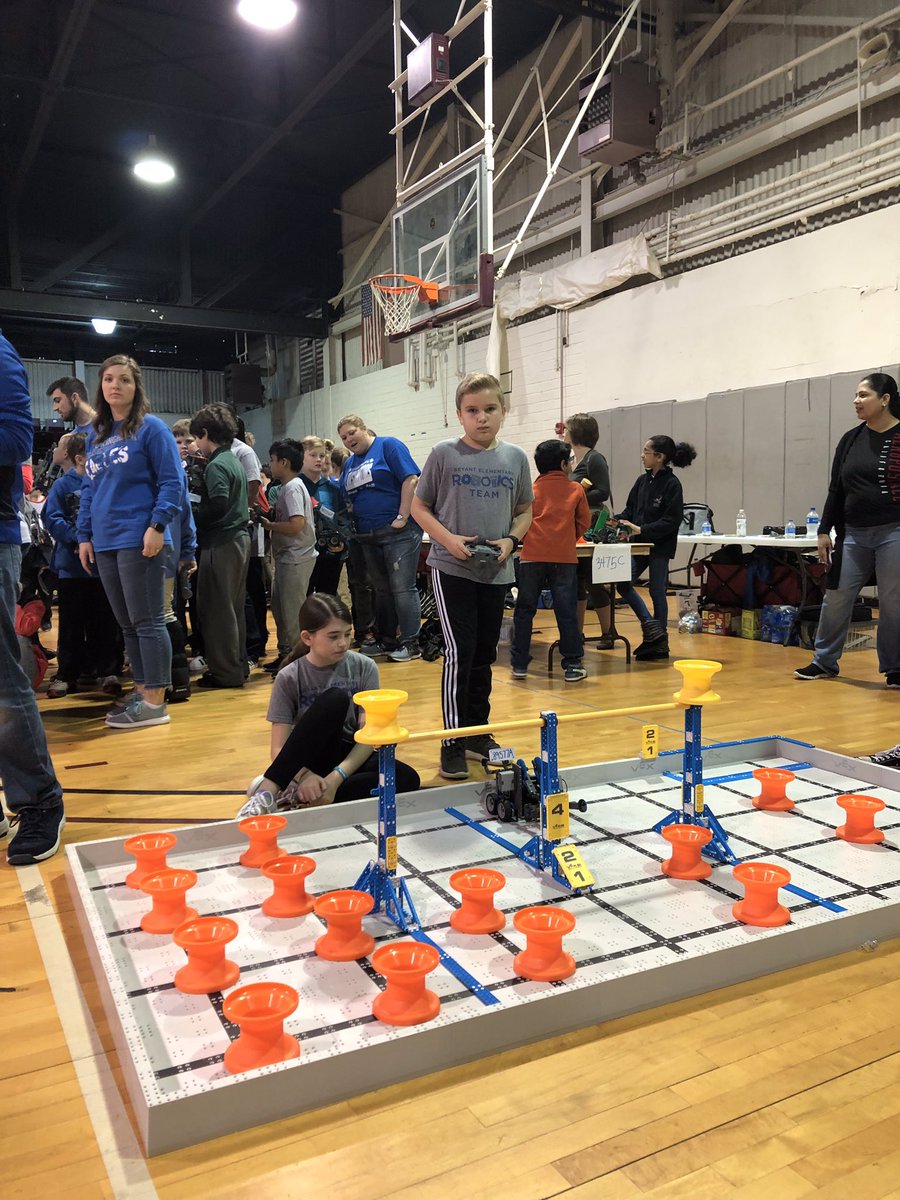 _BESHornets's tweet photo. Future Hornet Robotics Team was rolling at UALR today. Great job to Coach Pitman and our BES Robotic All-Stars. #roboticsrule https://t.co/YQSC29QGIS