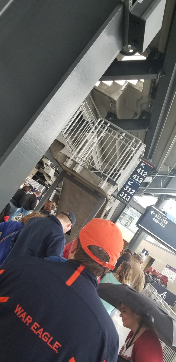 In line Waiting to meet <a href="/LieutenantDans7/">Dansby Swanson</a> <a href="/Braves/">Atlanta Braves</a> #worththewait #chopfest #ChopOn #bravescountry #bravos