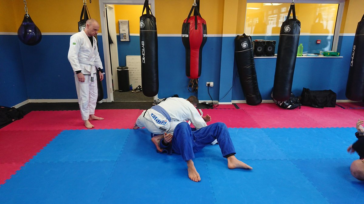 Peak_Perform's tweet photo. Another brilliant #BJJ class today. Oooossss.

#SMMA #martialarts #BJJ #JiuJitsu #grappling #rolling #gi #brazilianjiujitsu #MNBJJ #Helensburgh https://t.co/PVm1N0xVpd