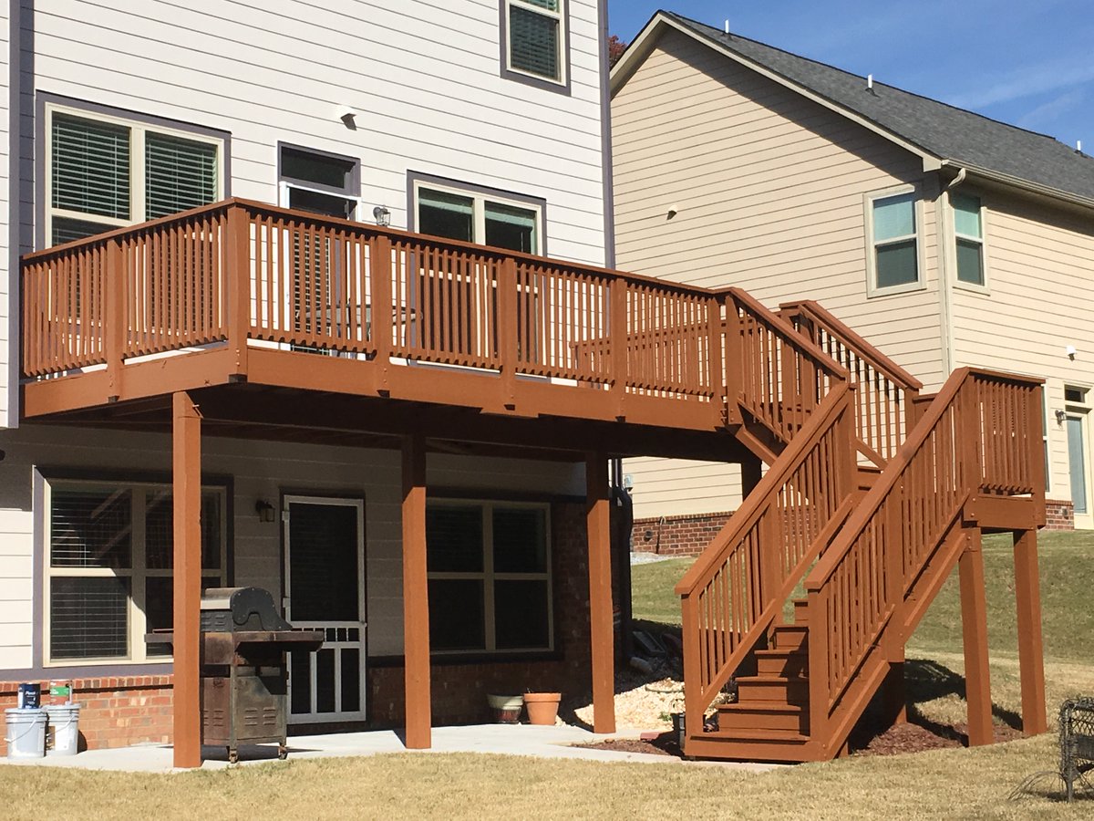 MelvinContrSvcs's tweet photo. This house is located in Norcross. Some of the services provided were #pressurewashinghouse, #caulking, #paintsiding, #painttrim, #repairtrim, and other. Call today to get your free estimate. 

You can see more at, https://t.co/v7d6oF4aGu https://t.co/CQrgQJ9lN1