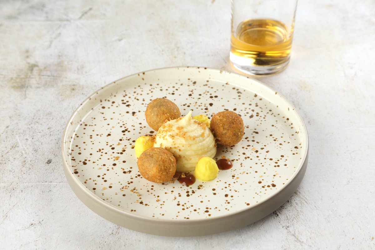 chefjohnfleming's tweet photo. Scotland on a plate. Great work from my great team https://t.co/BPOV1Ovhp0