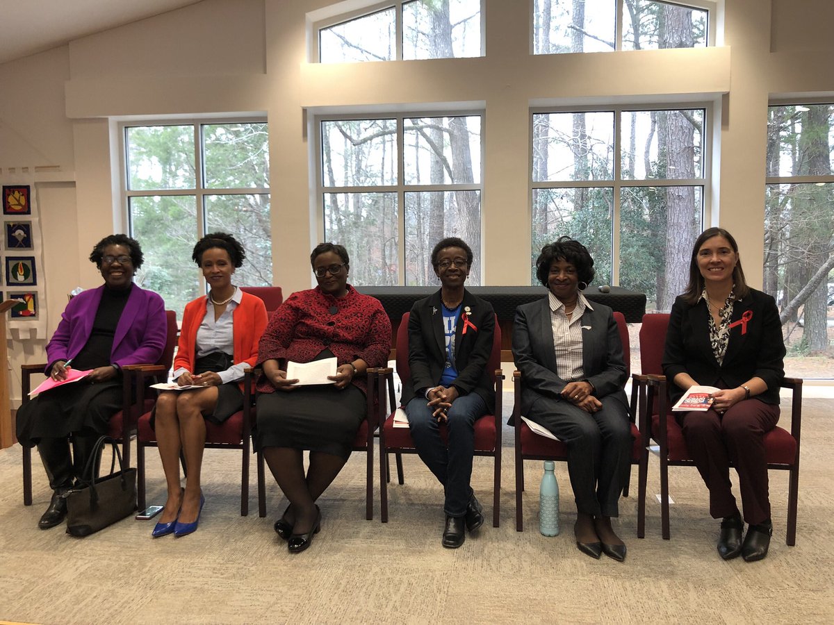 CHCNAACP's tweet photo. What an amazing day of events! Thank you to all who joined us, especially as we supported our youth! #chcnaacp #naacpyouth #Carrboro #mlkpark #mlkweekend2019 #womenrunning4office https://t.co/Yib6iTfoJN