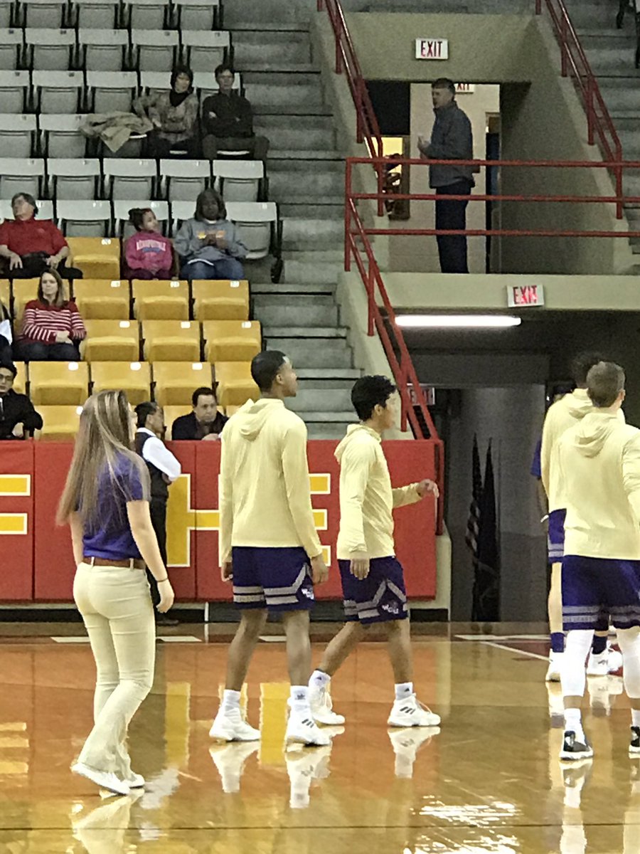 Mmgaskin8's tweet photo. The boys got to watch their first live college basketball game and we got to see @kamg1bson play! Such a great day! #kingconor #colinmatthew #conorwasREALLYintothepopcorn #kamhad20 #ushistoryforlife https://t.co/TQdGT4rpmu