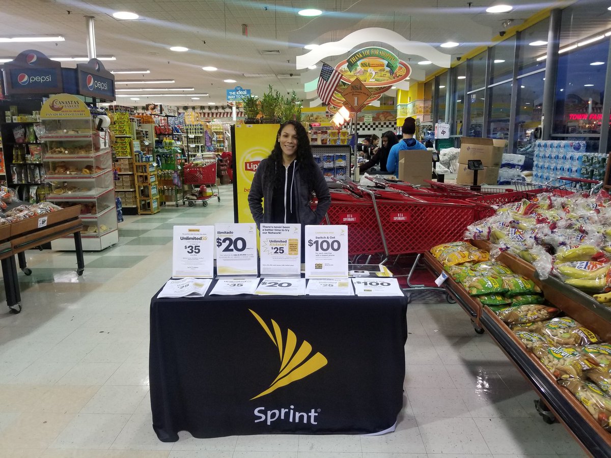 Come check us out on Friday and Saturdays at nsa supermarket in new London ct #sprint #Waterfordsprintstore