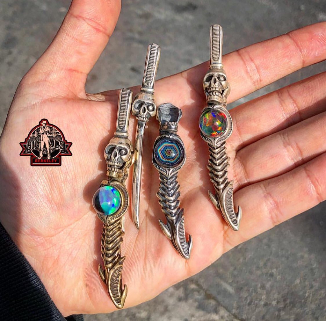 BigAlsSmoke's tweet photo. Badass dabber swords by @aquariust and a few collabs with @roseroadskojima
π‘βοΈπβ οΈππ¦π₯π¨π€·ββοΈπ«
#supportlocal #sauceboss #handmade #heady #dabber #swords #skulls #roseroads #roseroadsglass #aquariustglass #sauceboss #terps #berkeley #bayarea https://t.co/M72Dh4bJPX