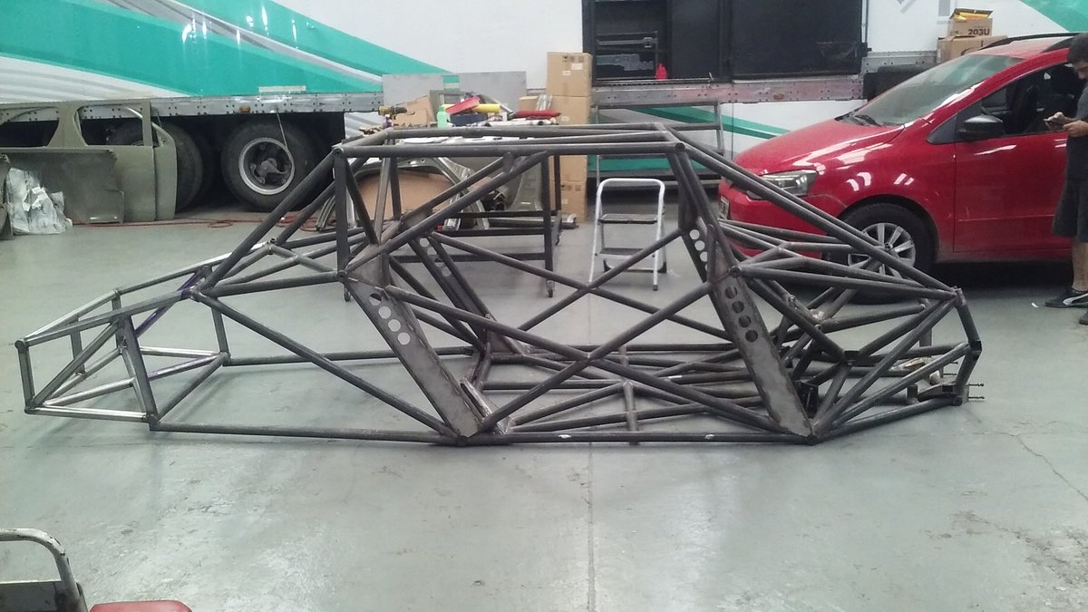 Kozdrowsky's tweet photo. Se viene el enchapado!! @TCPickUpACTC. #santagatamotorsport #drsteam https://t.co/dIvx9M6LG3