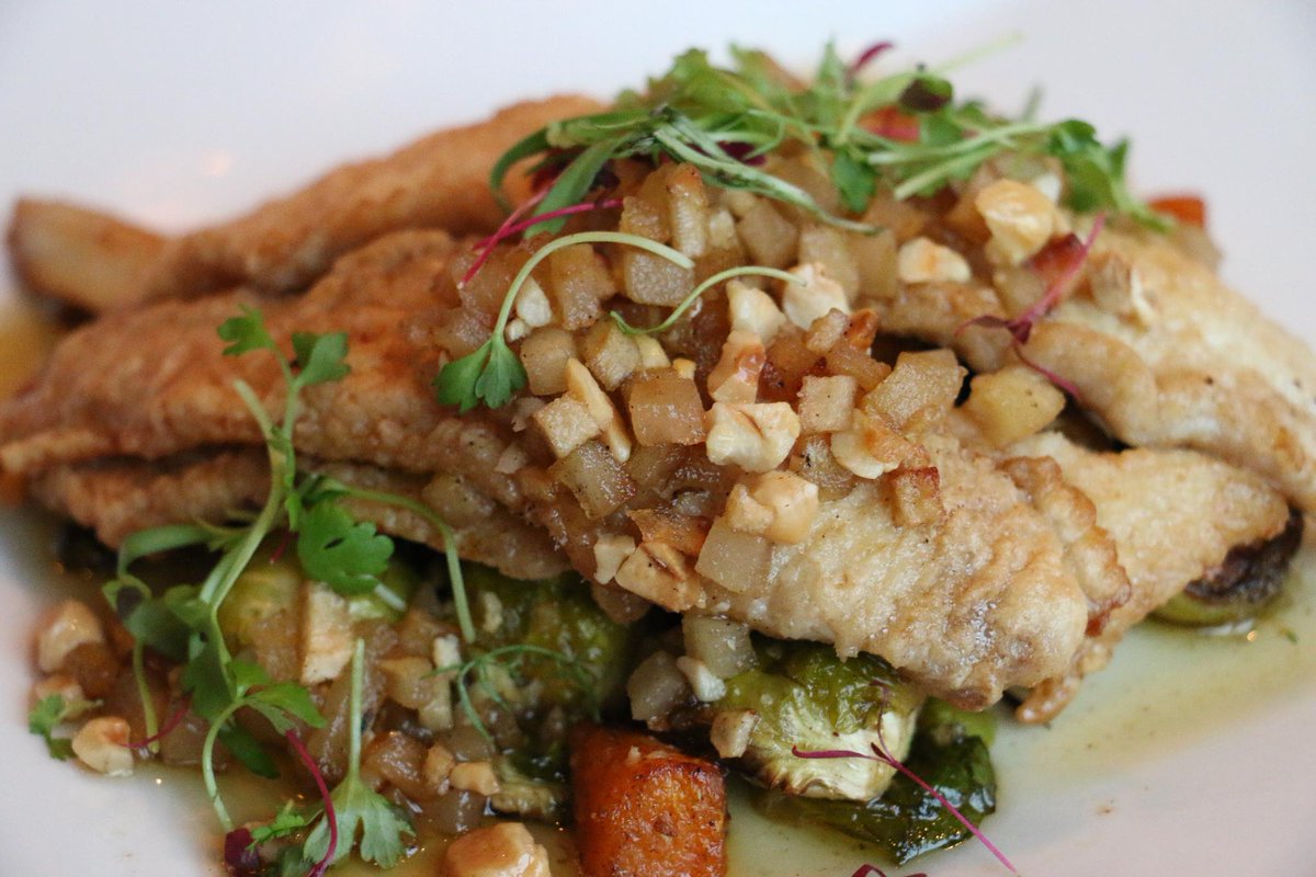 ipbiloxi's tweet photo. Chef features this weekend at Thirty-Two at IP Biloxi! #32 #ChefFeatures #AngusCowgirl #DoverSole #EatMSCoast #IPBiloxi https://t.co/0zDLpB1qoA