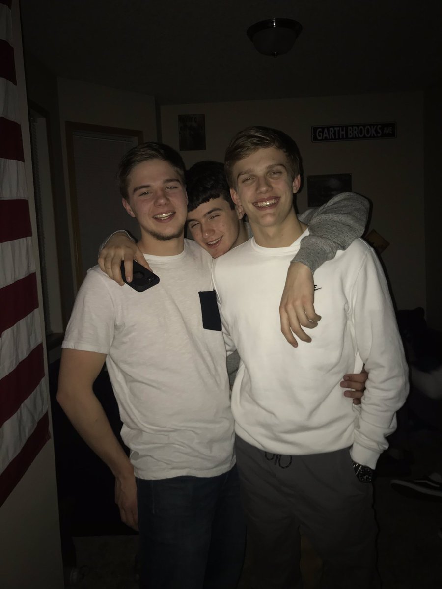 Cole_Smitty28's tweet photo. Happy birthday @ChambersTyty Hope it’s a good one! https://t.co/HA55Pw1DVF