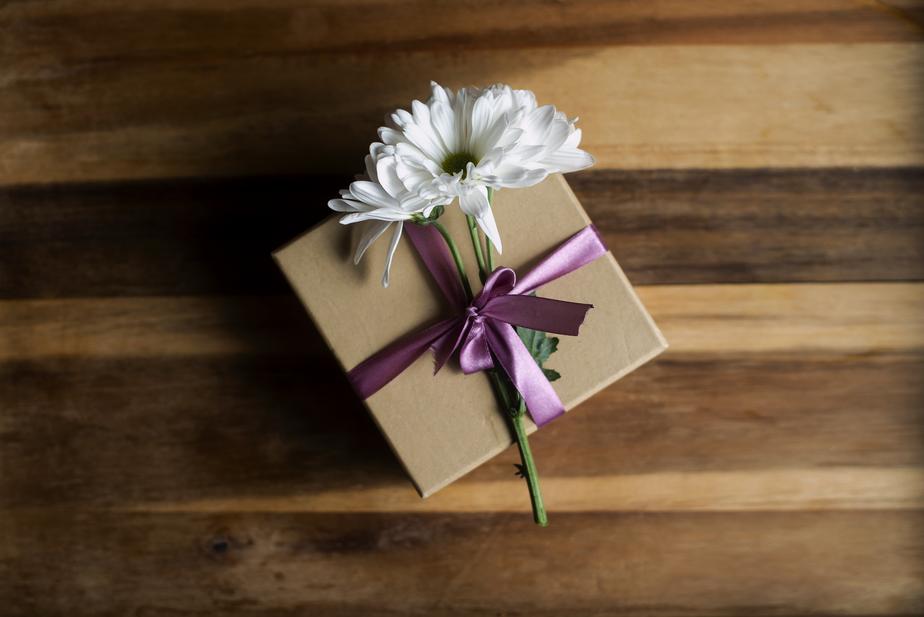 BoxYorkshire's tweet photo. Coming soon
The Yorkshire Wellness Box, ethical, local, vegan, self-care 
made possible by amazing support and training
will be supporting @Onemorelifestocton and@theislandmentoringscheme

YWMB #York #EMSgrowth #Boomboss #vegan https://t.co/NC4kZ7PLHJ