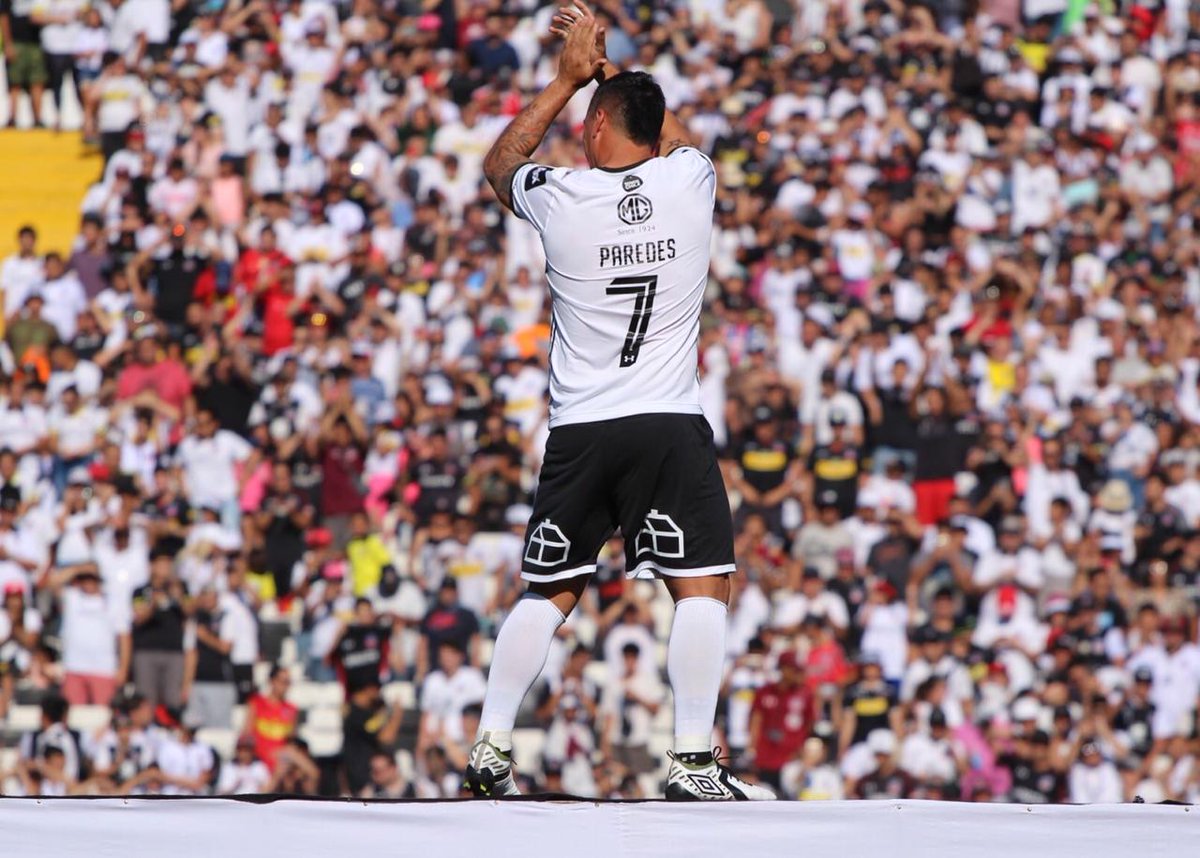 Cantemostodoscl's tweet photo. #NocheAlba [Fotos] Benjamín Peralta #MundoColoColo https://t.co/txpDolSaQd
