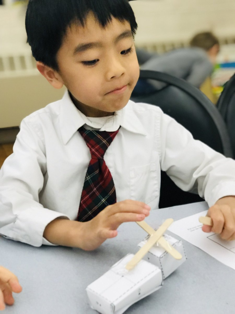 stemkidschamp's tweet image. @stemkidsnyc K-2 Architectural Engineers used paper folding techniques and created 3D geometric shapes to Engineer their own structures. Also, some of our creative engineers used pattern blocks to form new shapes! #Engineering4All #Mathematics