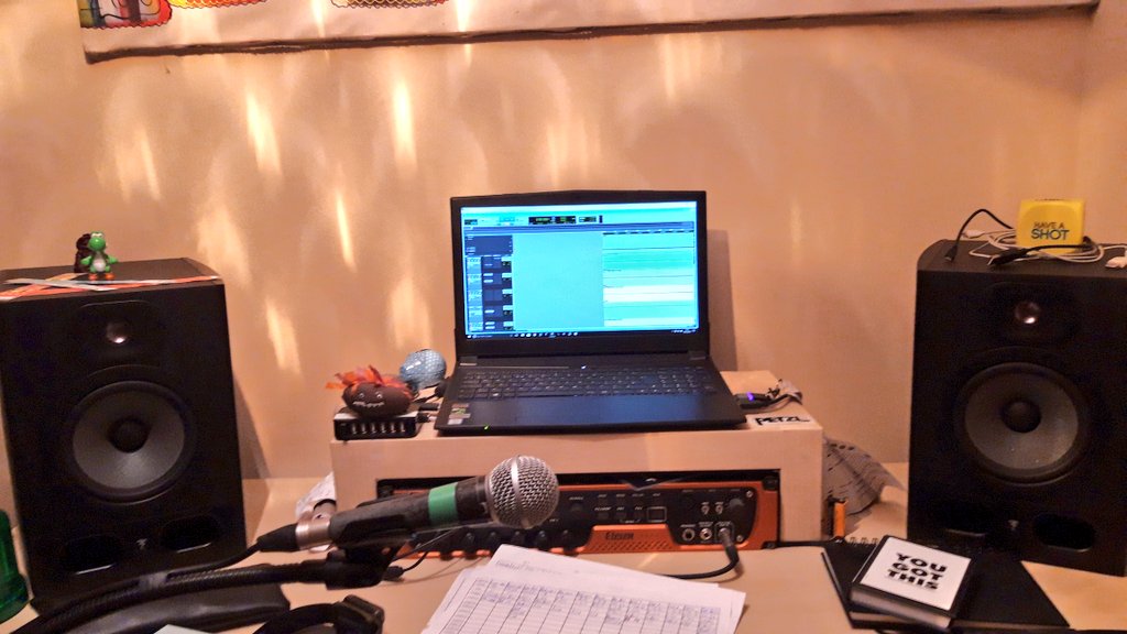 FSharpAudio's tweet image. LOVE my new @FocalOfficial Alpha 65s so clean and crisp, can hear my mixes getting better already!