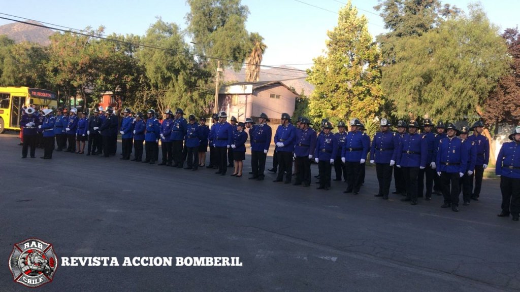 RABCHILE's tweet photo. 🚒Bomberos Conchali-Huechuraba🚒
Ahora nuestro #Rab10 se encuentra cubriendo ceremonia de entrega de pieza de material mayor M-5 perteneciente a la Quinta Compañía de dicho Cuerpo.
Fecha: 19/01/19
Fotógrafo: #Rab10
Edición: #Rab8
#Rab
#RevistaAccionBomberil
#BomberosDeChile. https://t.co/3LGkjkjihh
